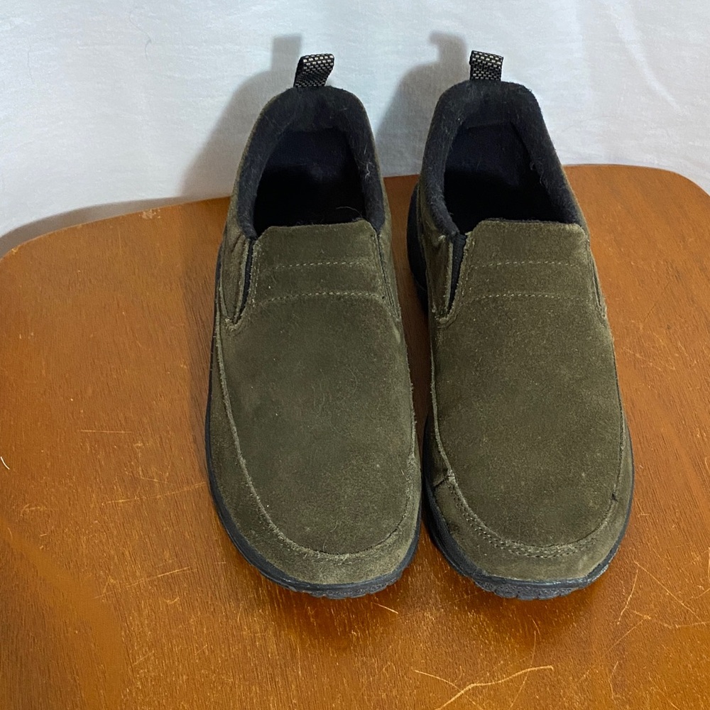LL Bean Women’s Olive Slip-On Shoes, Size 6.5